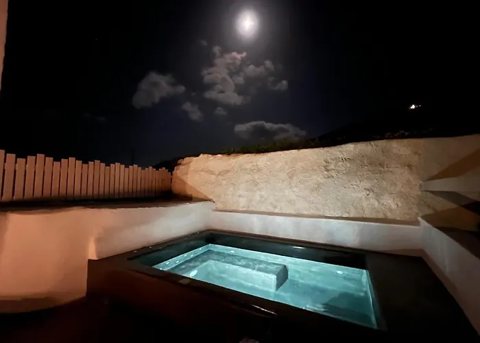 Episkopi Estate Cycladic Villas